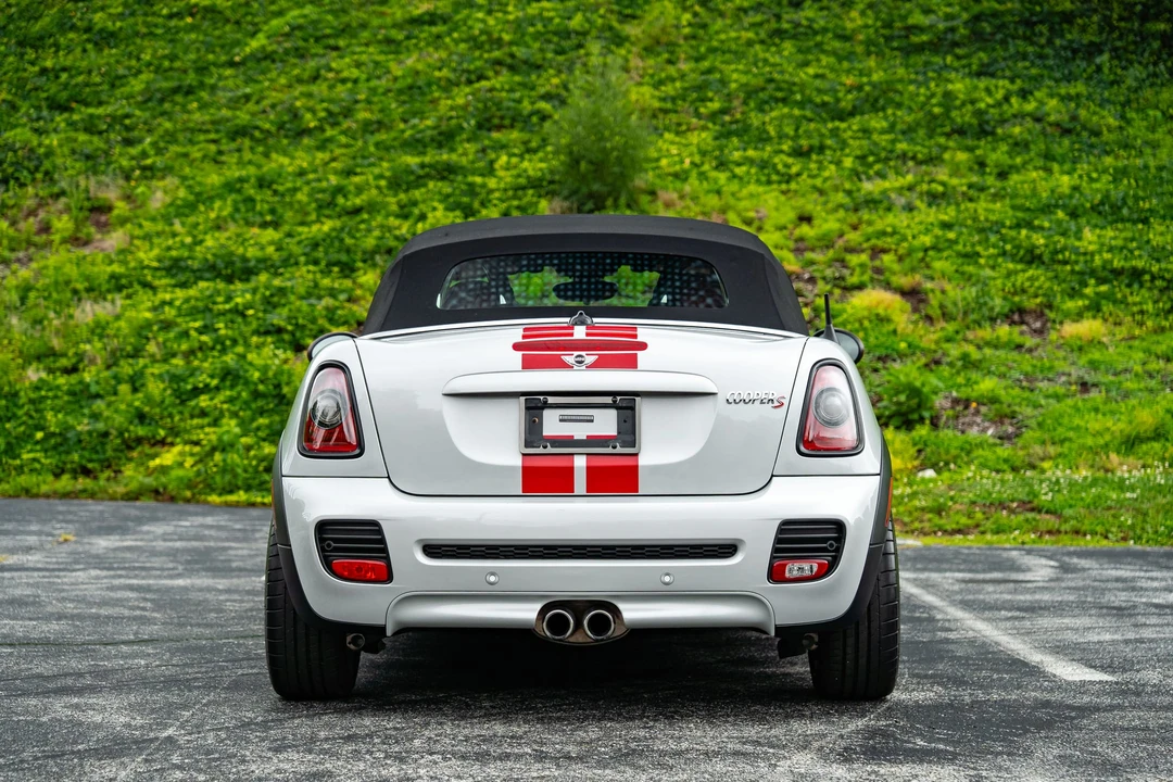 2012 Mini Coupe & Roadster - Image 25 of 31