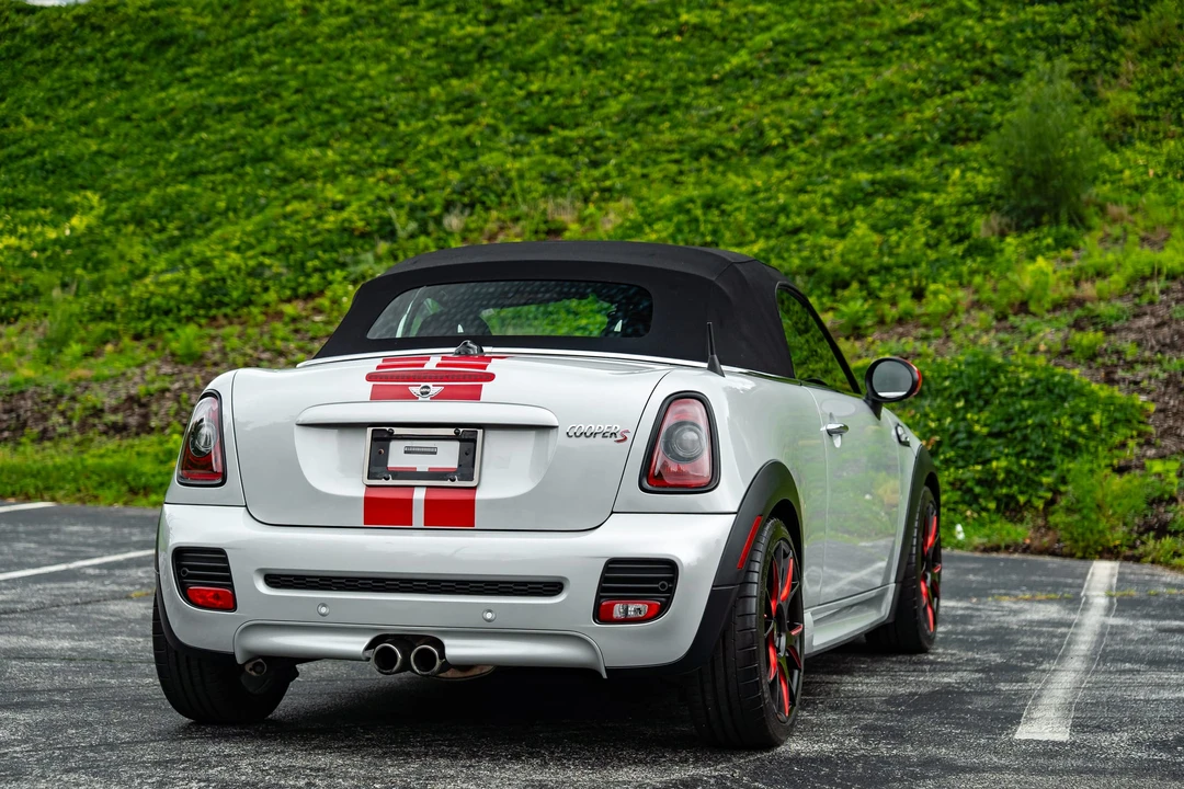 2012 Mini Coupe & Roadster - Image 27 of 31