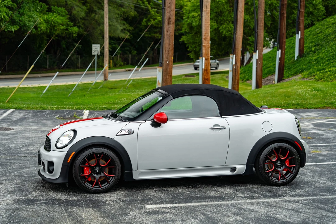 2012 Mini Coupe & Roadster - Image 10 of 31
