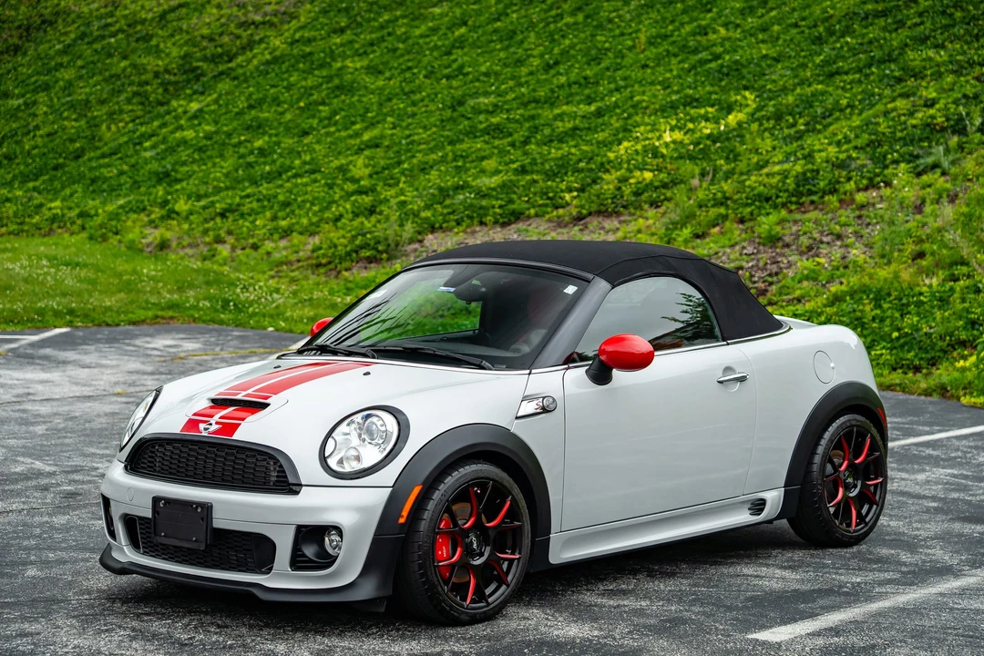 2012 Mini Coupe & Roadster - Image 7 of 31