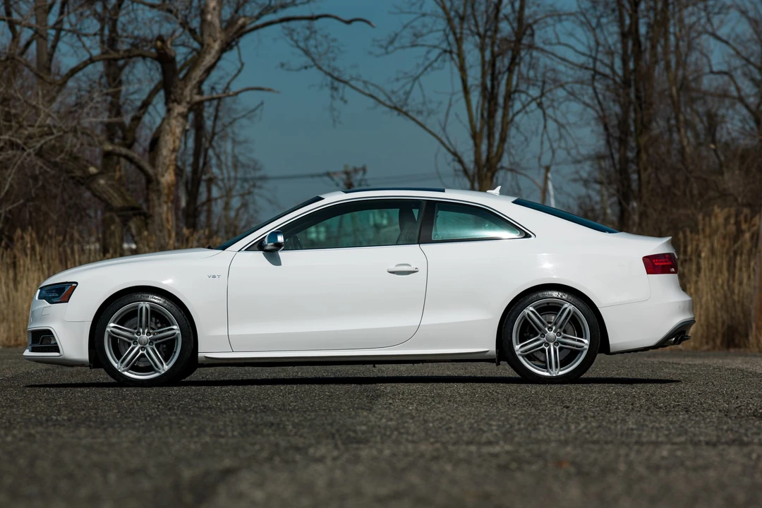 2013 Audi B8 S5 - Image 10 of 31