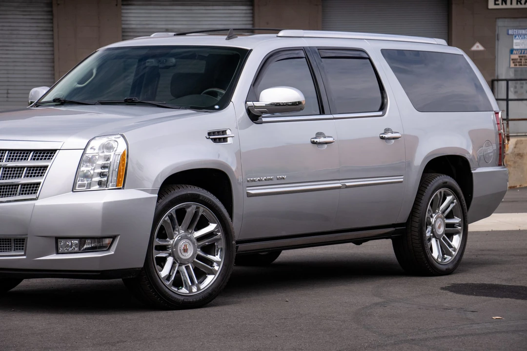2013 Cadillac Escalade & EXT 3rd Gen - Image 26 of 31