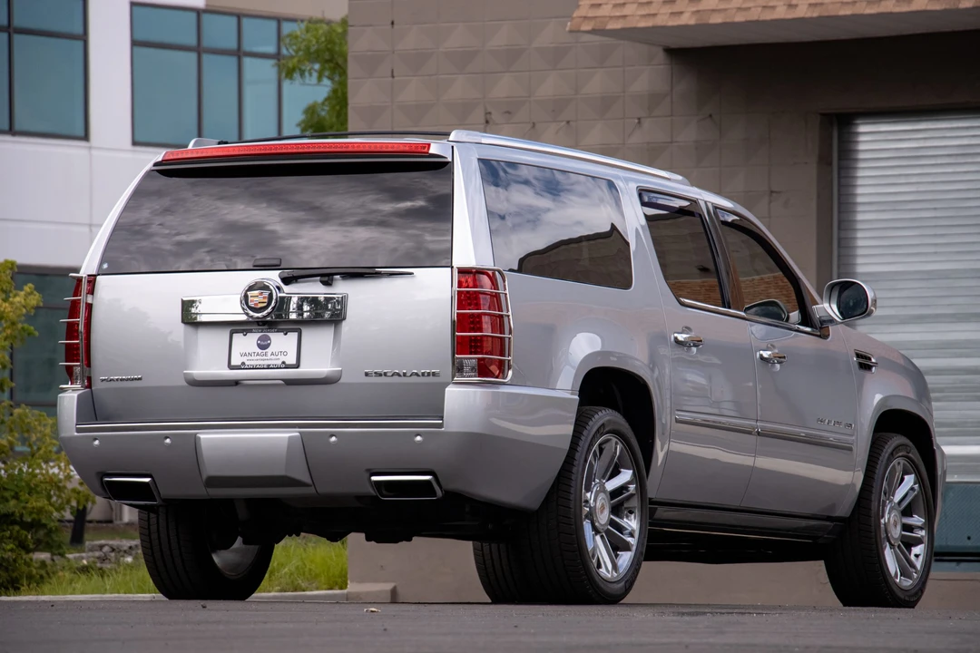 2013 Cadillac Escalade & EXT 3rd Gen - Image 12 of 31