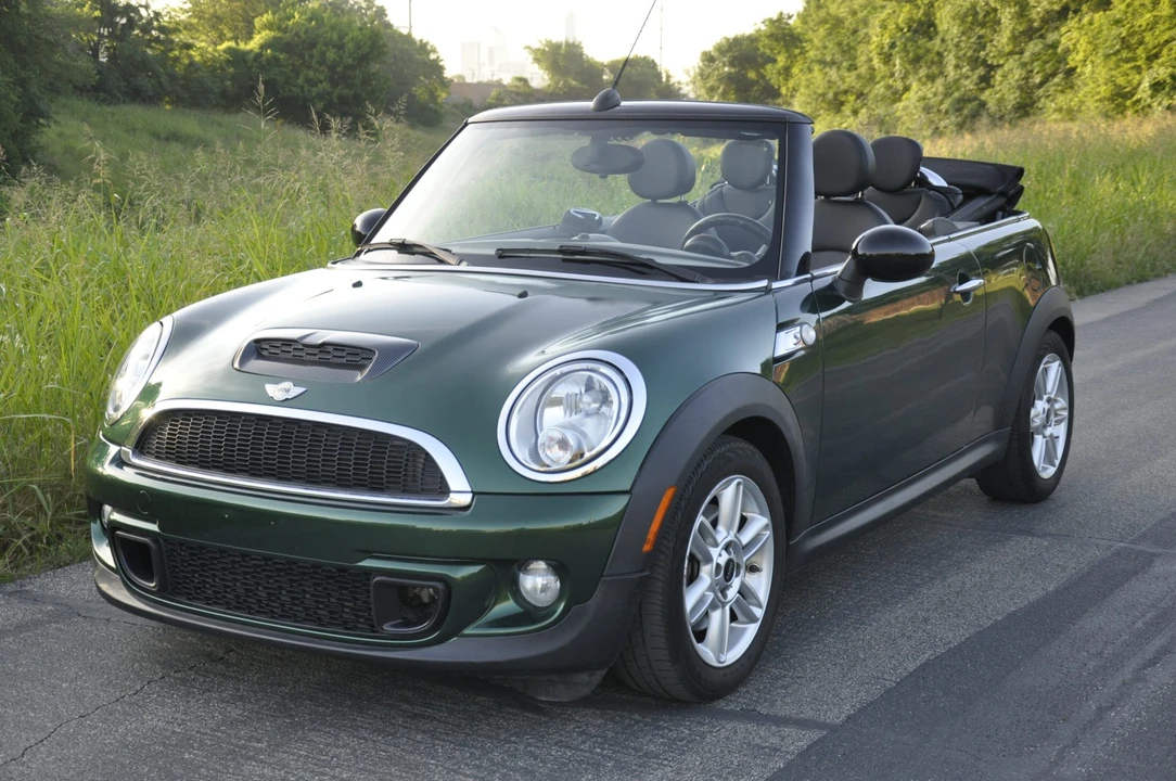 2013 Mini Mini 2nd Gen - Image 3 of 31