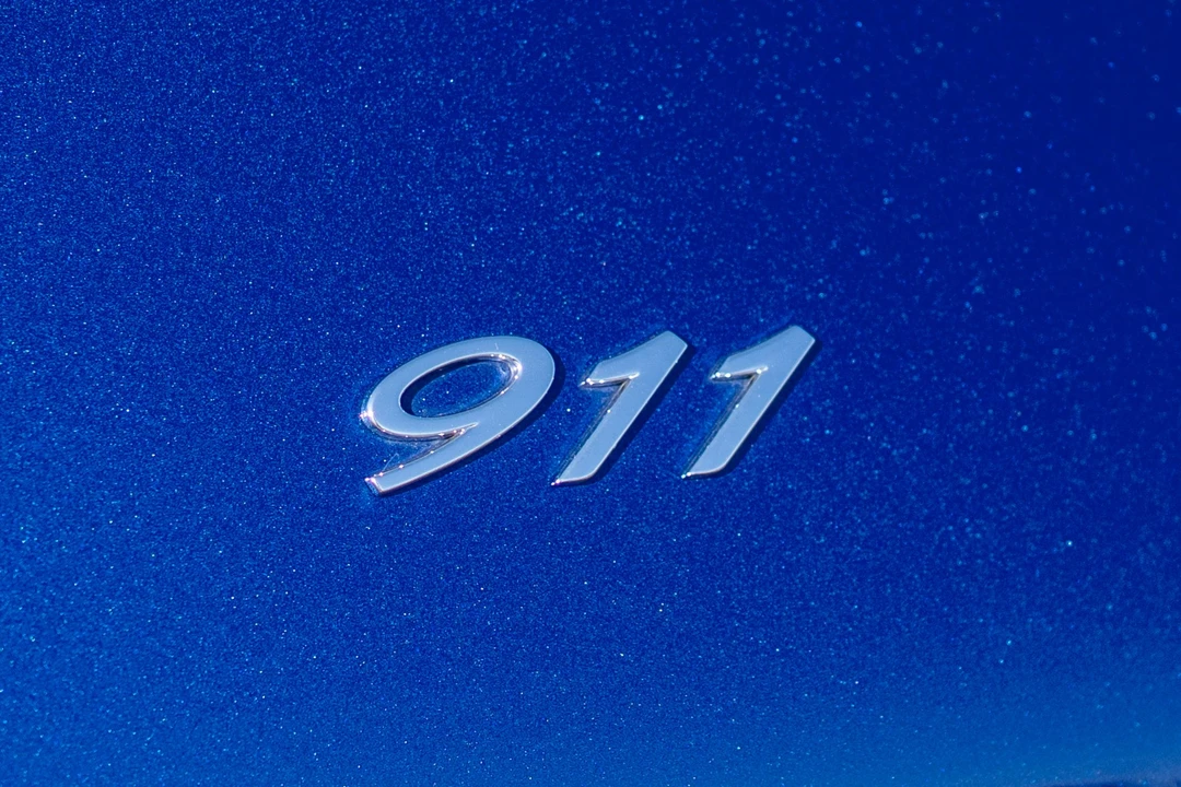 2013 Porsche 991 Carrera 4S - Image 30 of 31