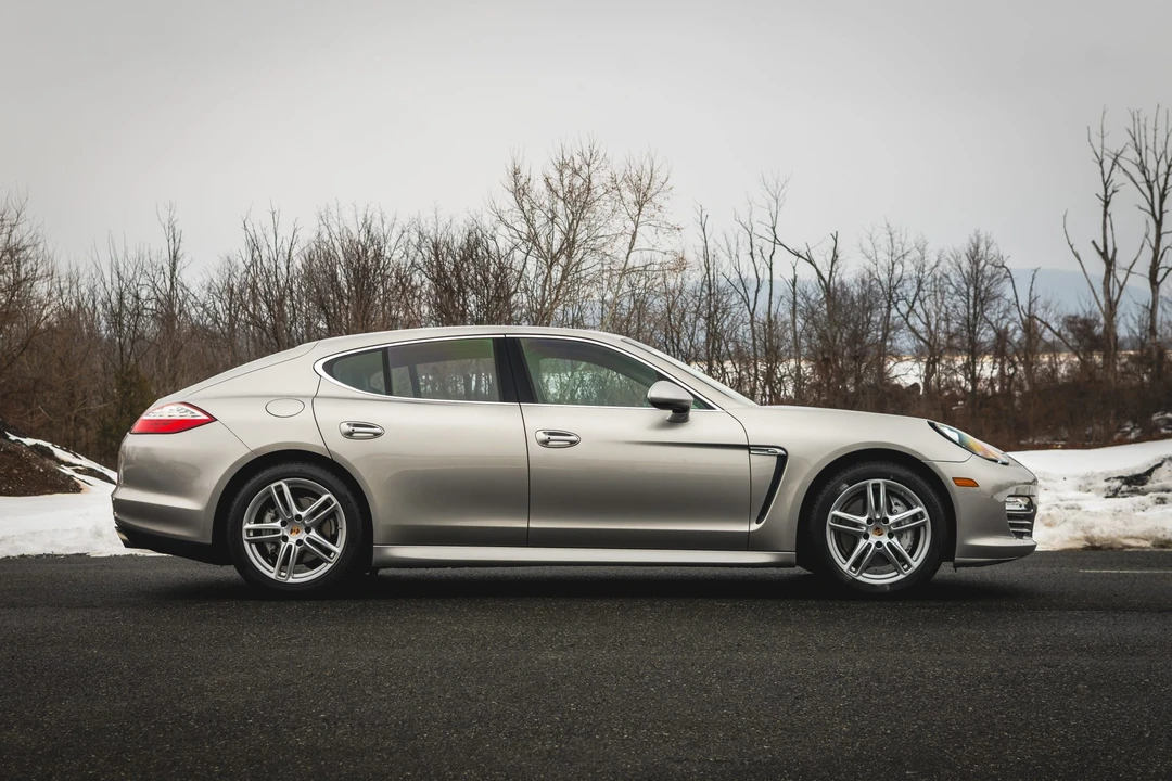 2013 Porsche 970 Panamera 4S - Image 25 of 31