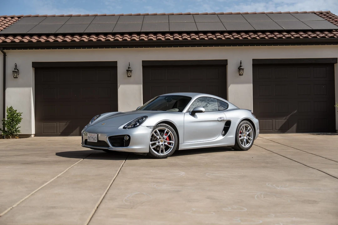 2014 Porsche 981 Cayman S - Image 2 of 31