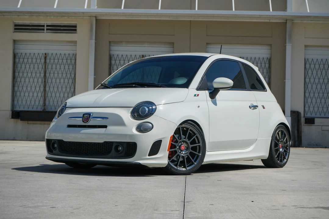 2015 Fiat Abarth 500 - Image 4 of 31