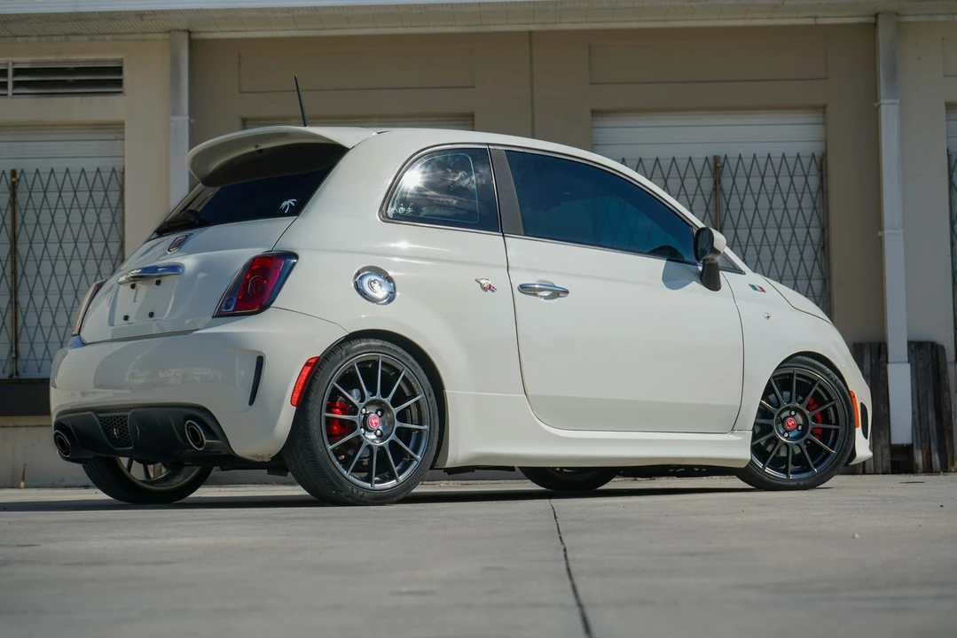 2015 Fiat Abarth 500 - Image 17 of 31