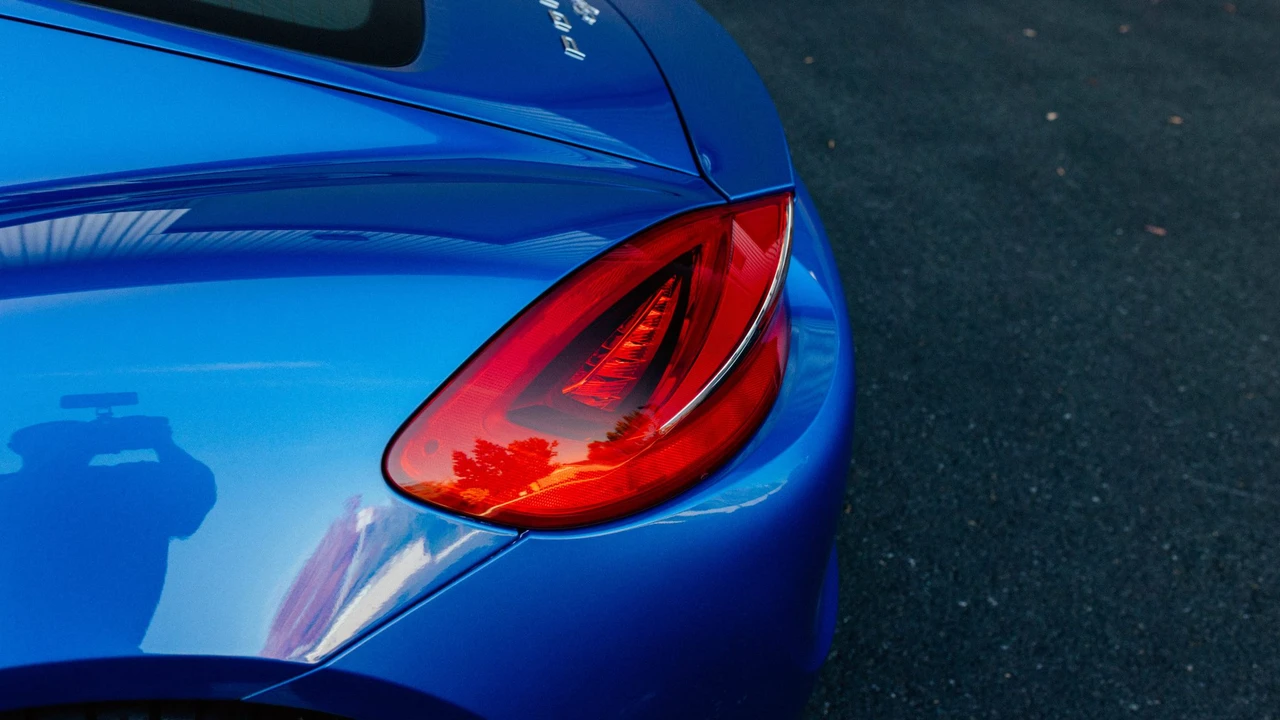 2015 Porsche 981 Cayman S - Image 29 of 31