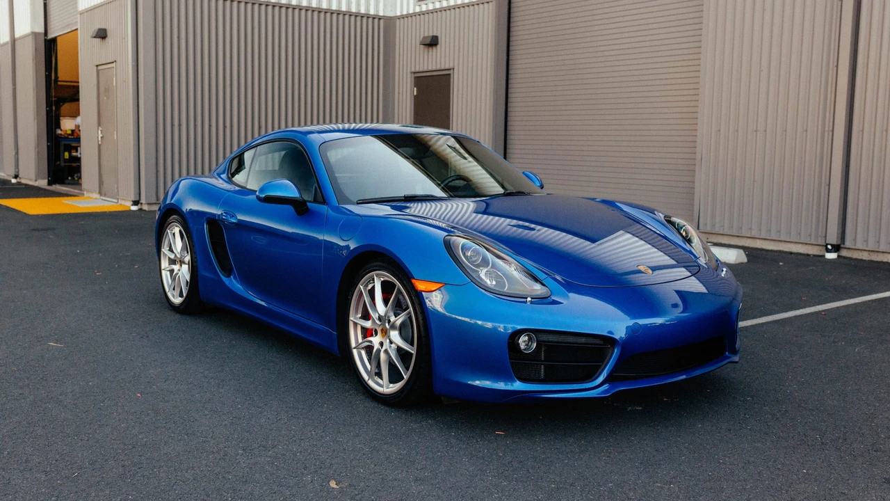 2015 Porsche 981 Cayman S - Image 4 of 31