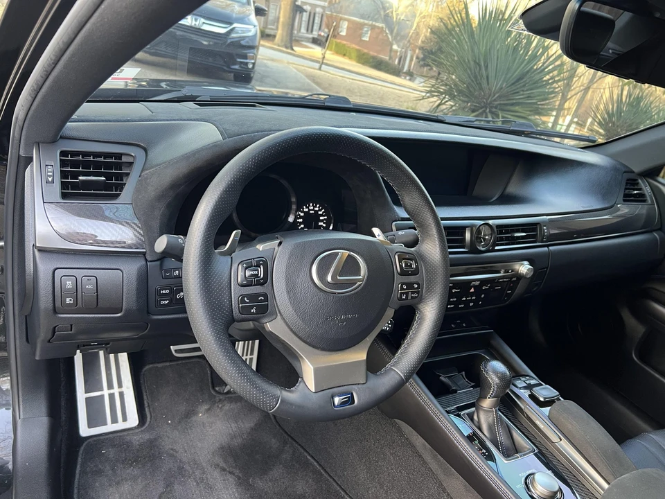 2016 Lexus GS F 4th Gen - Image 28 of 31