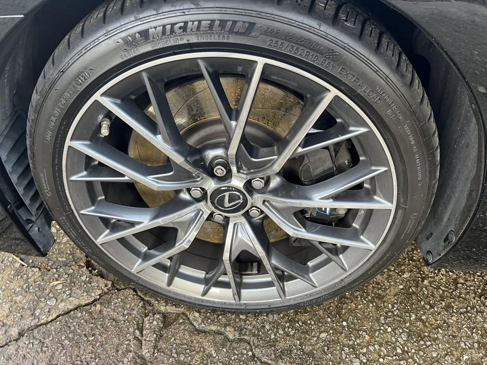 2016 Lexus GS F 4th Gen - Image 21 of 31