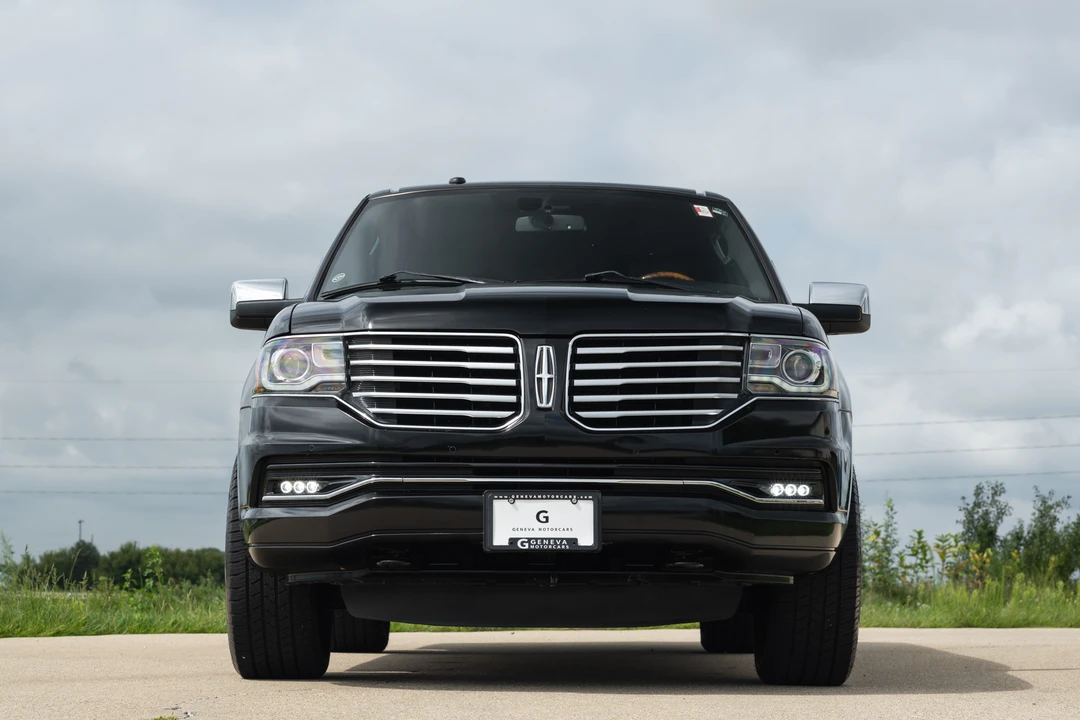 2016 Lincoln Navigator 3rd Gen - Image 17 of 31