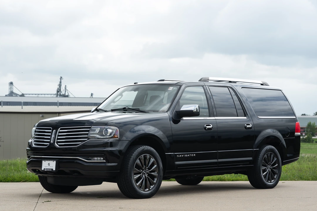 2016 Lincoln Navigator 3rd Gen - Image 5 of 31