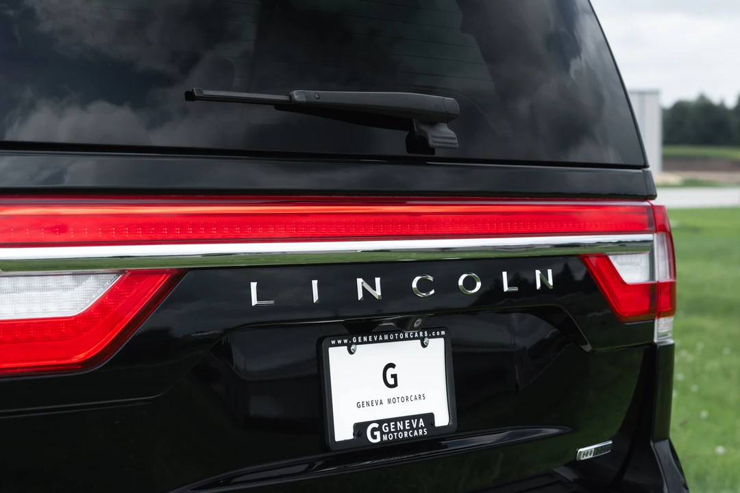 2016 Lincoln Navigator 3rd Gen - Image 25 of 31