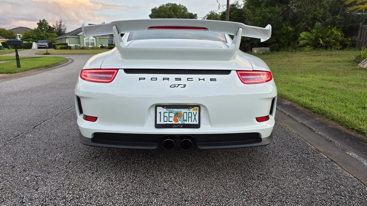 2016 Porsche 991 GT3 - Image 29 of 31