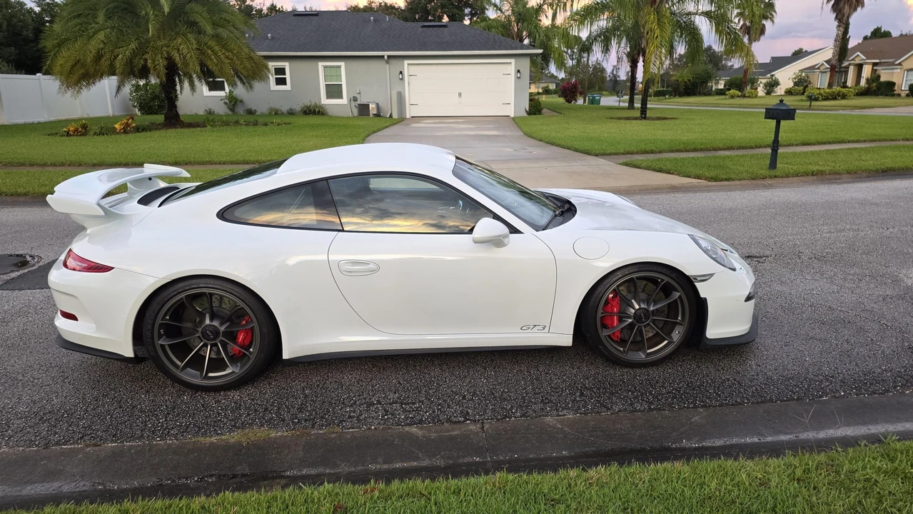 2016 Porsche 991 GT3 - Image 13 of 31