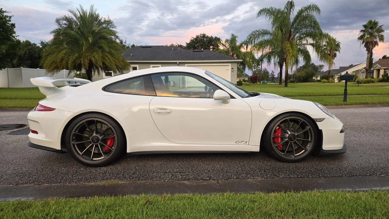 2016 Porsche 991 GT3 - Image 15 of 31