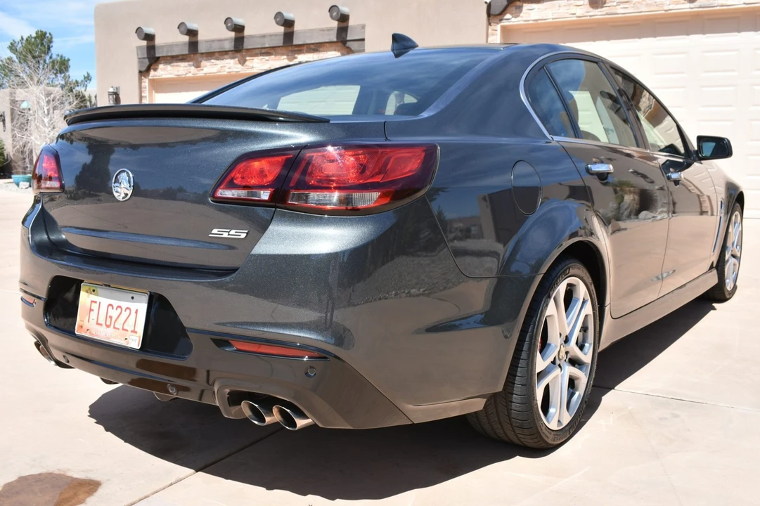 2017 Chevrolet SS - Image 2 of 8