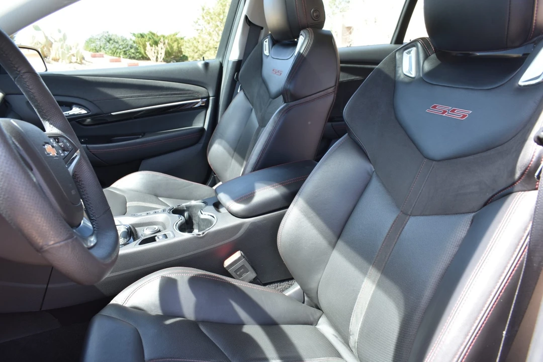 2017 Chevrolet SS - Image 4 of 8