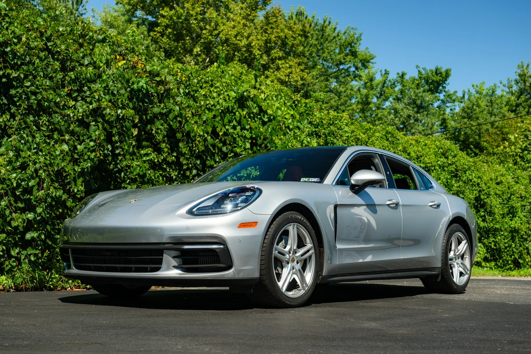 2017 Porsche 971 Panamera 4S - Image 2 of 31