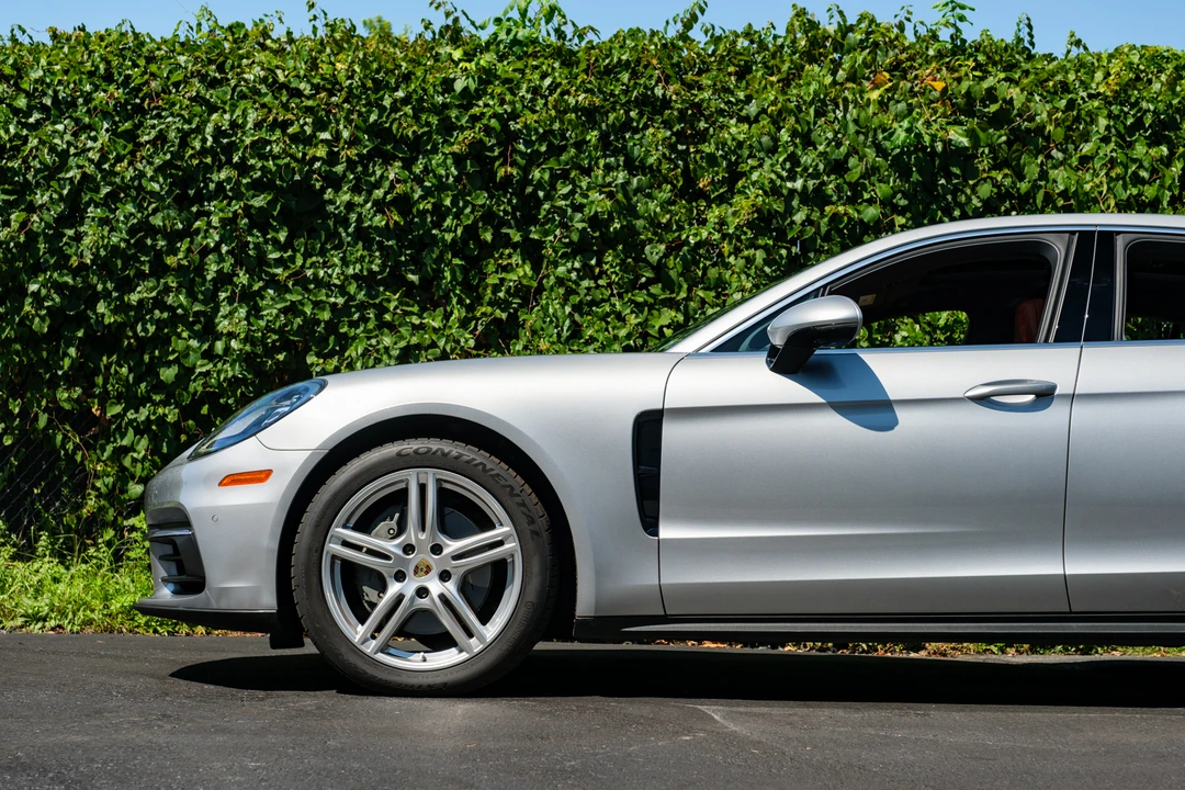 2017 Porsche 971 Panamera 4S - Image 12 of 31