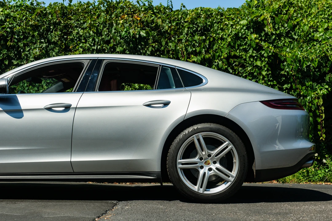 2017 Porsche 971 Panamera 4S - Image 13 of 31