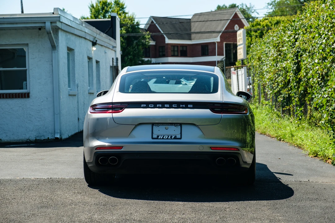 2017 Porsche 971 Panamera 4S - Image 9 of 31