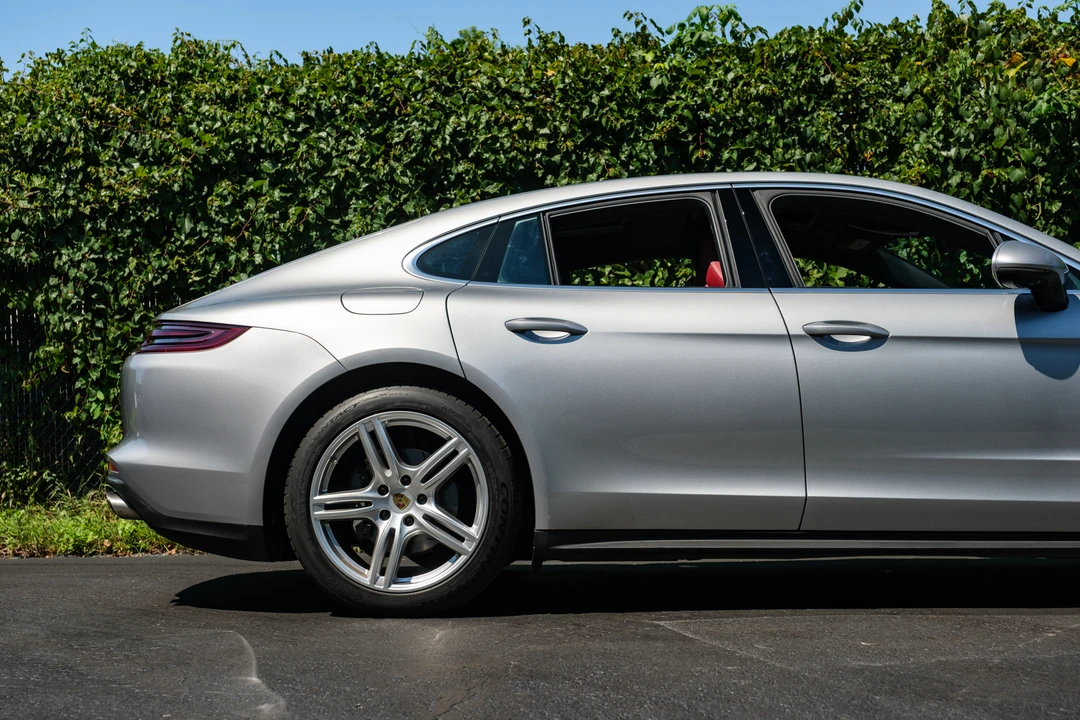 2017 Porsche 971 Panamera 4S - Image 15 of 31