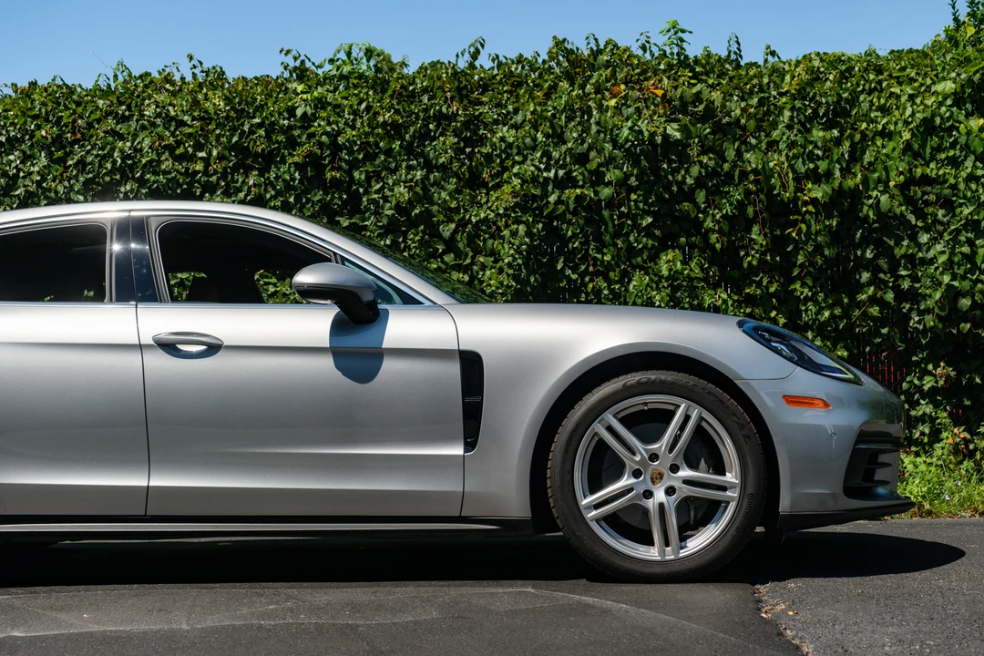 2017 Porsche 971 Panamera 4S - Image 16 of 31