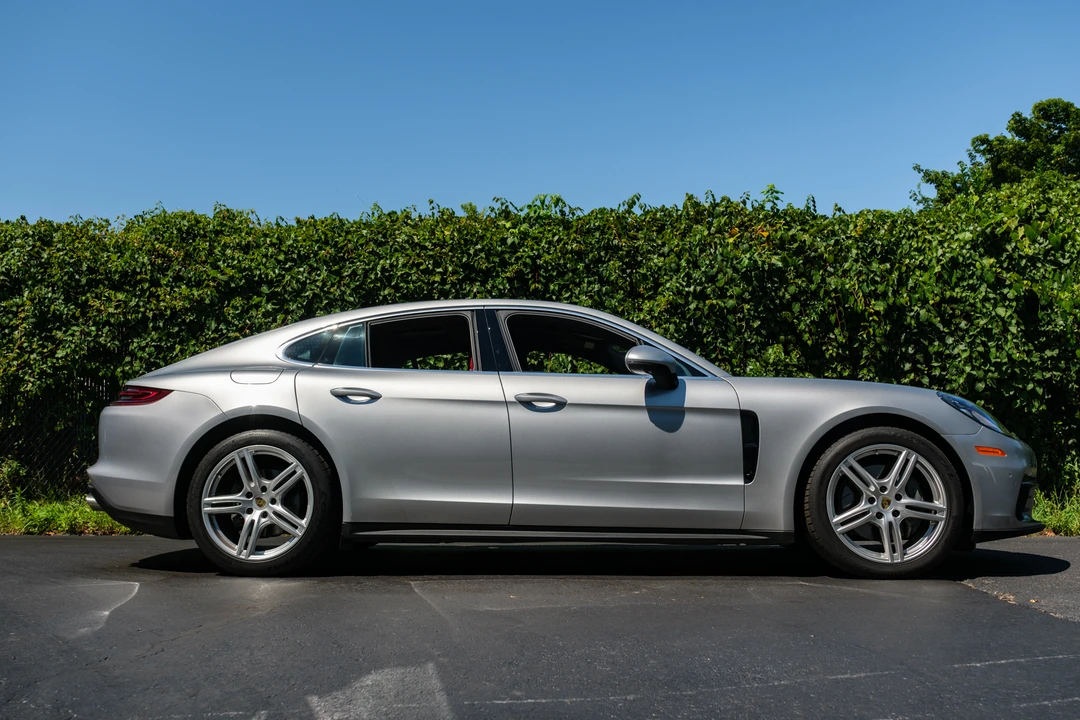 2017 Porsche 971 Panamera 4S - Image 6 of 31