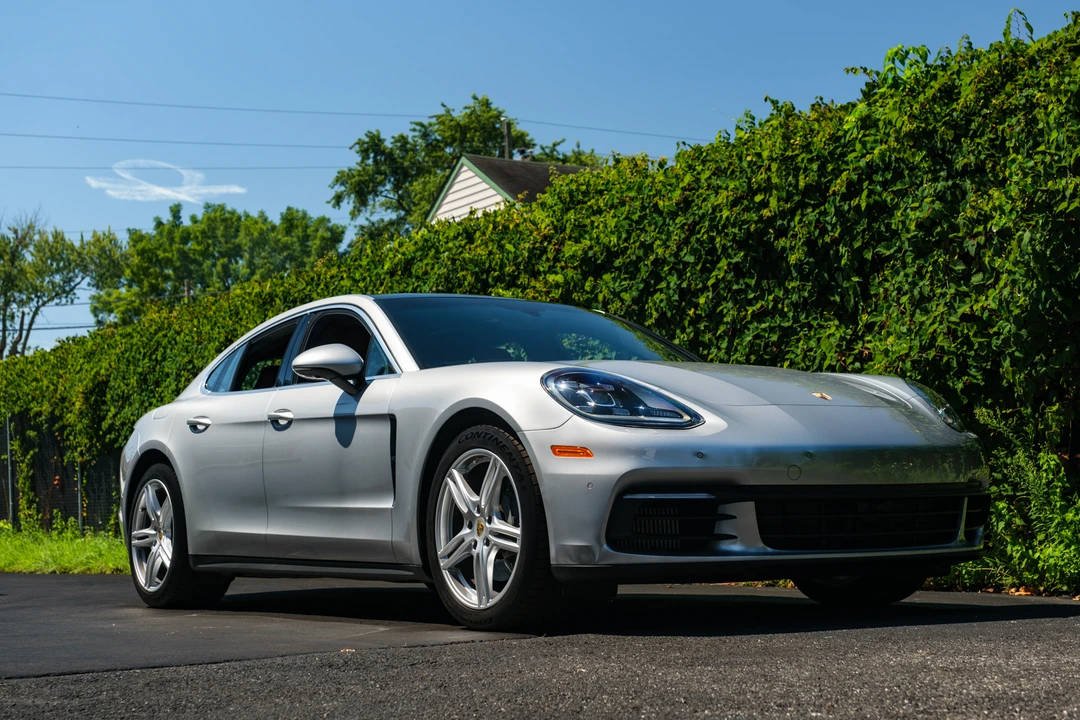 2017 Porsche 971 Panamera 4S - Image 5 of 31