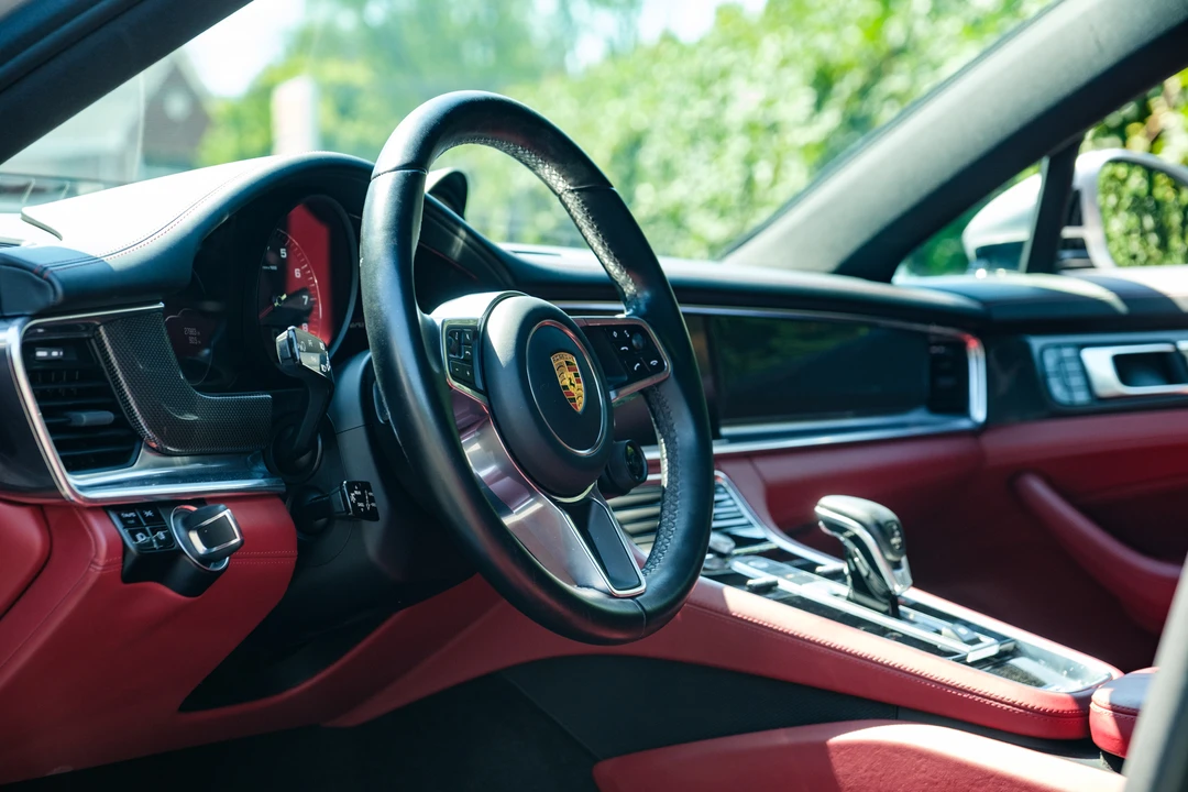 2017 Porsche 971 Panamera 4S - Image 21 of 31