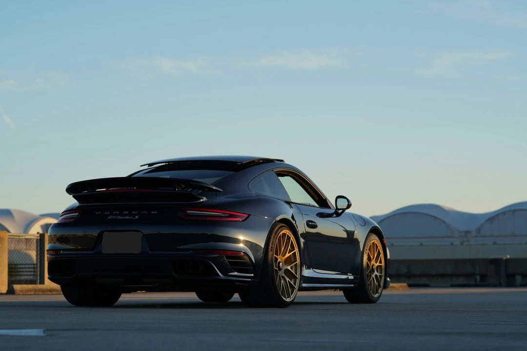 2018 Porsche 991 Turbo S - Image 15 of 31