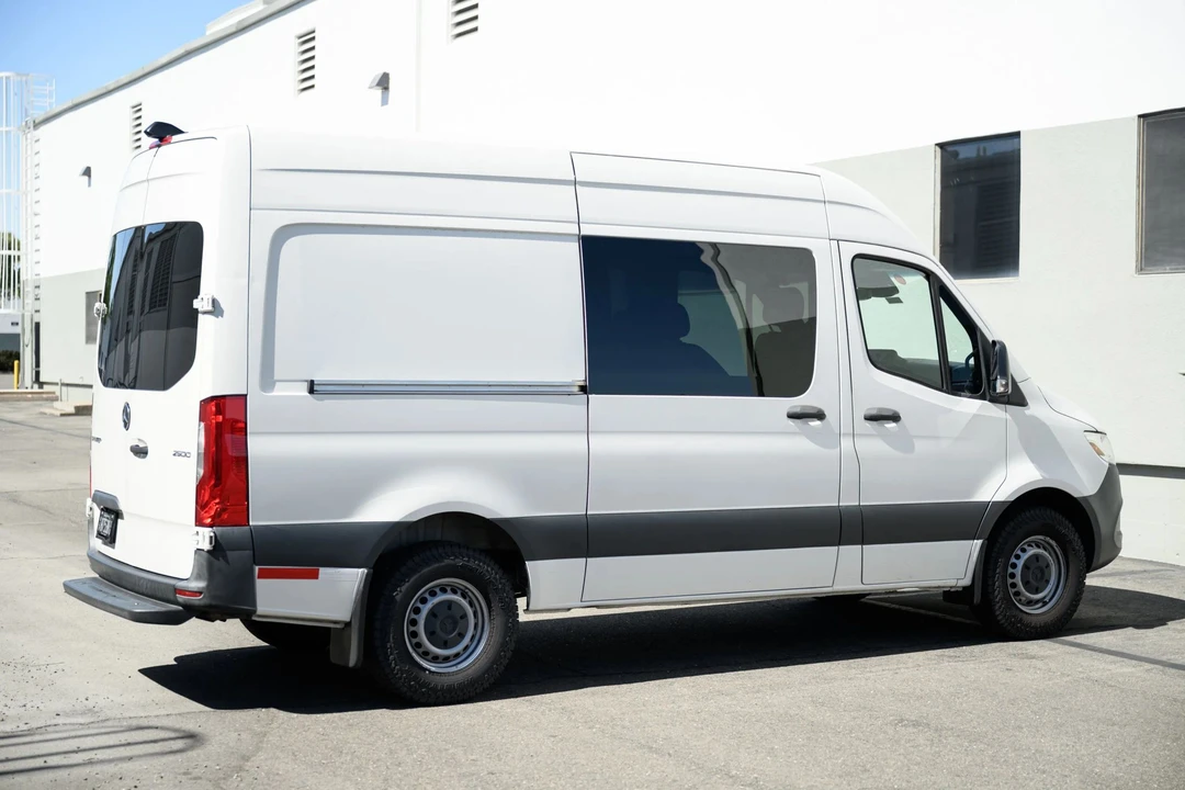 2021 Mercedes-Benz VS30 Sprinter - Image 12 of 31