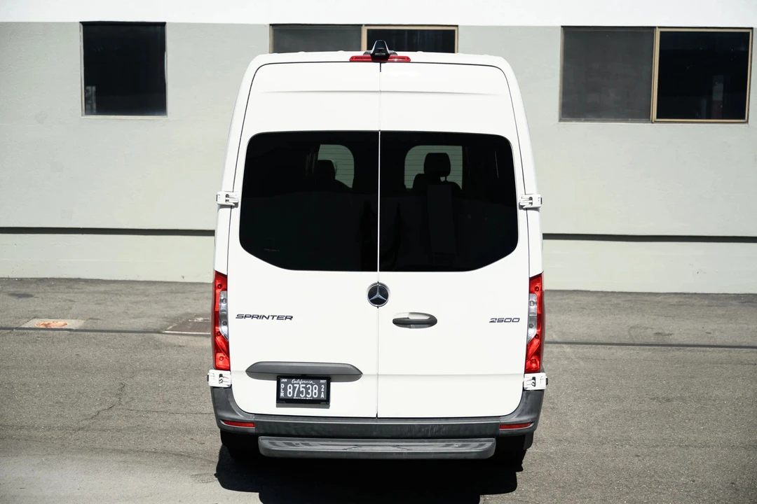 2021 Mercedes-Benz VS30 Sprinter - Image 17 of 31