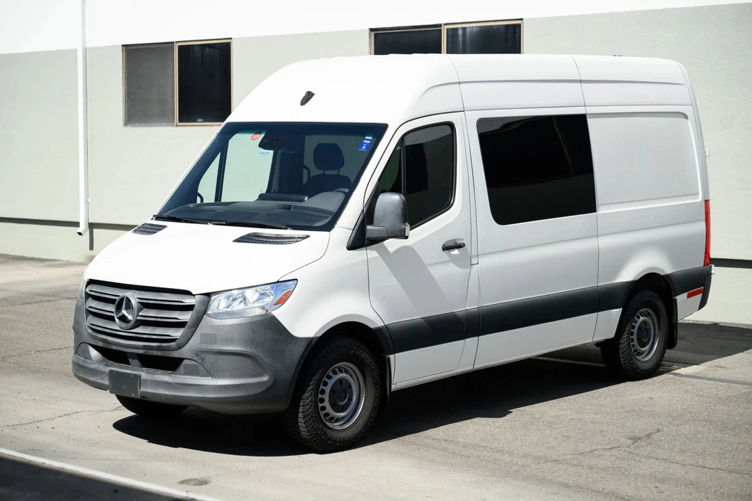 2021 Mercedes-Benz VS30 Sprinter - Image 2 of 31