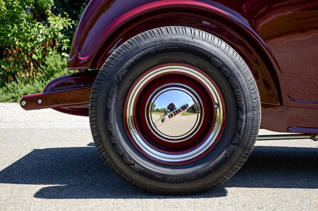 Ford Hot Rod - Image 28 of 31