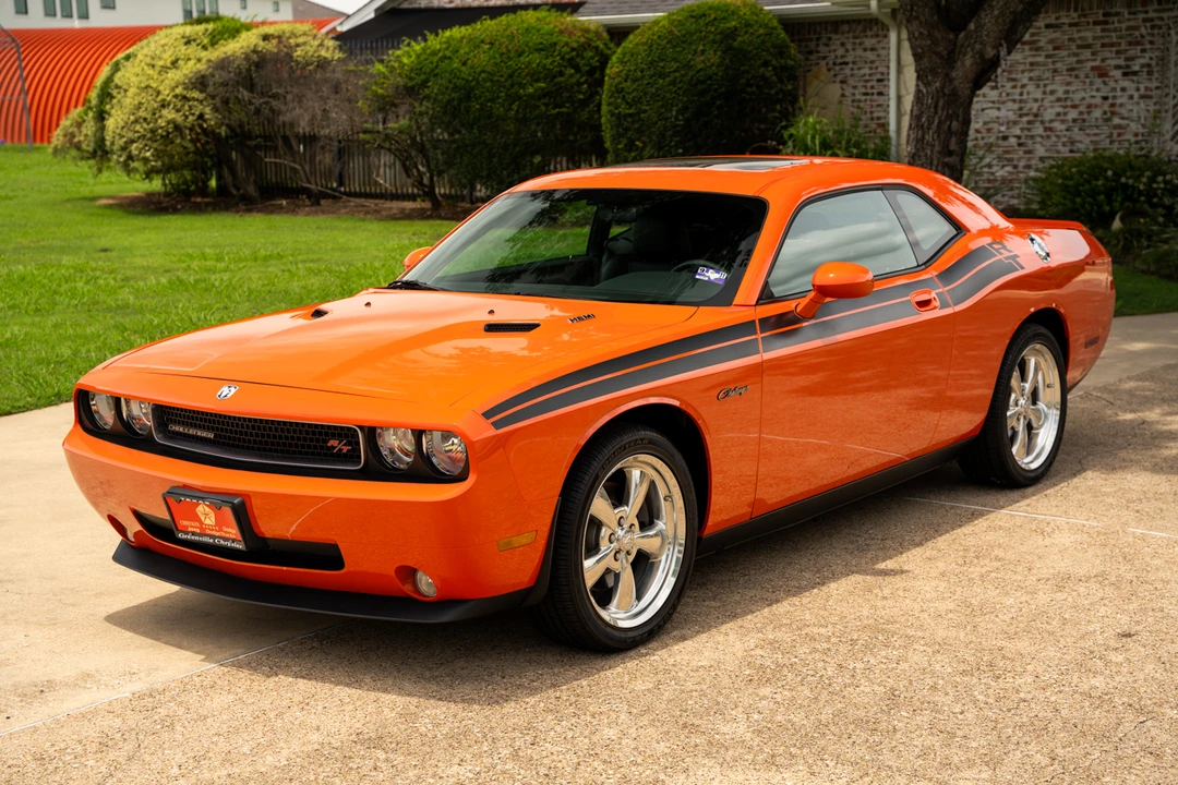2009 Dodge Challenger 3rd Gen - Image 3 of 31