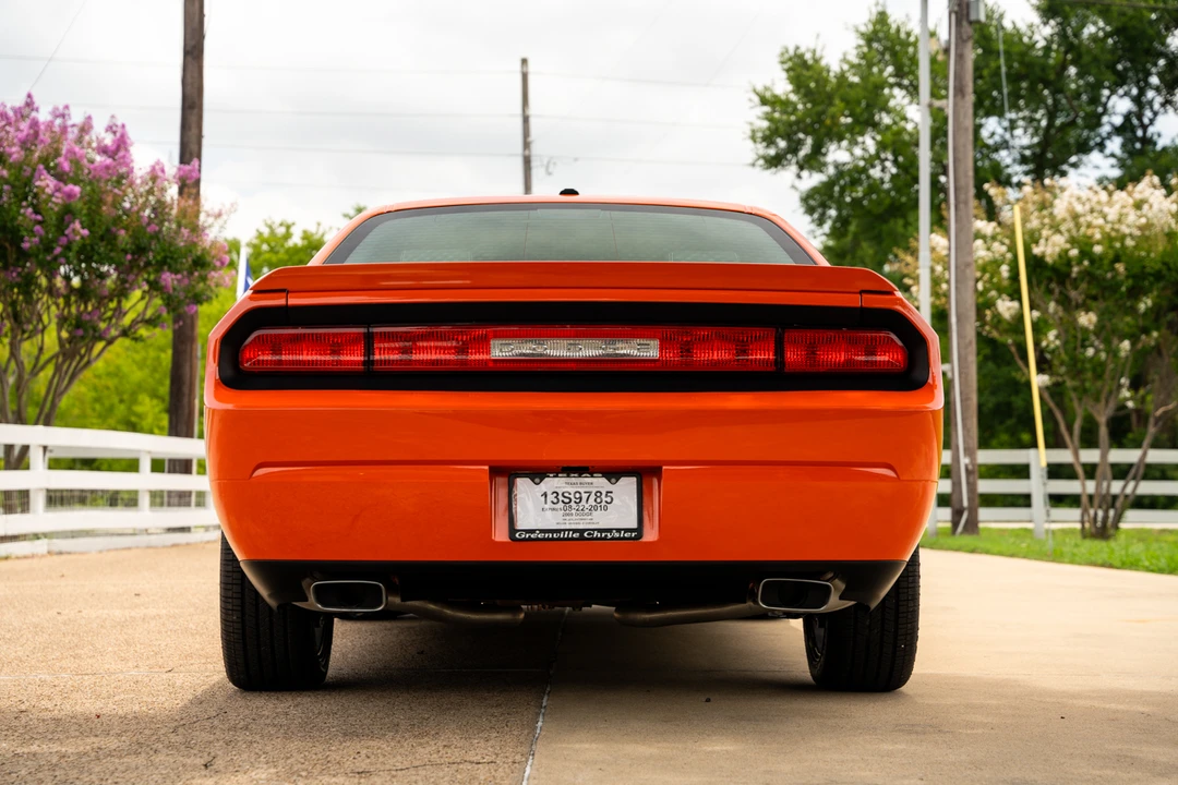 2009 Dodge Challenger 3rd Gen - Image 13 of 31