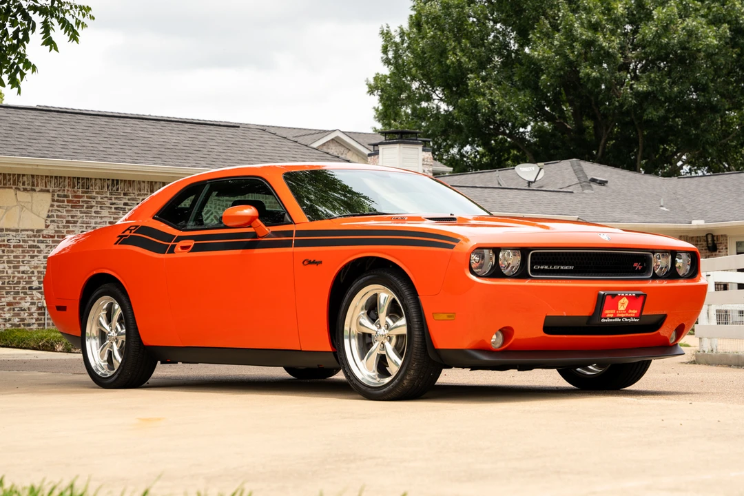 2009 Dodge Challenger 3rd Gen - Image 6 of 31