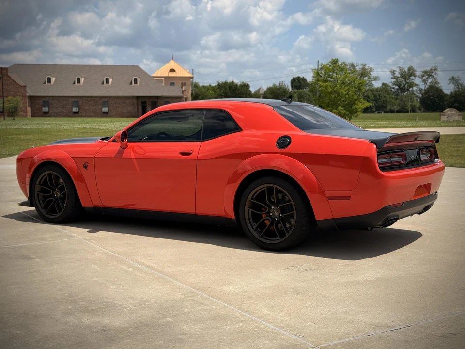 2019 Dodge Challenger SRT Hellcat 3rd Gen - Image 21 of 31