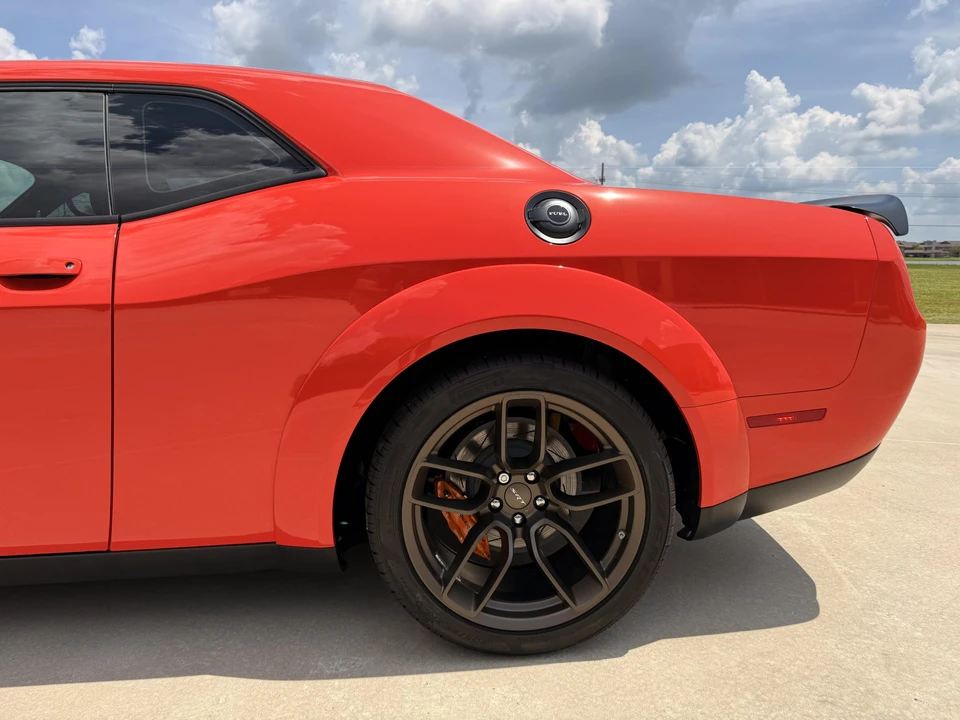 2019 Dodge Challenger SRT Hellcat 3rd Gen - Image 26 of 31
