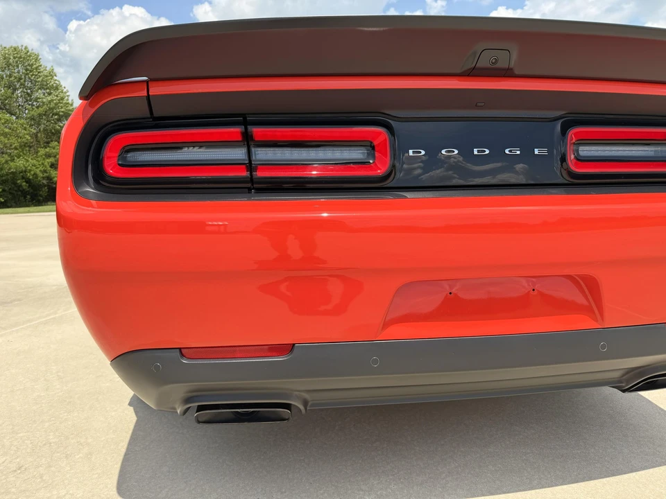 2019 Dodge Challenger SRT Hellcat 3rd Gen - Image 24 of 31