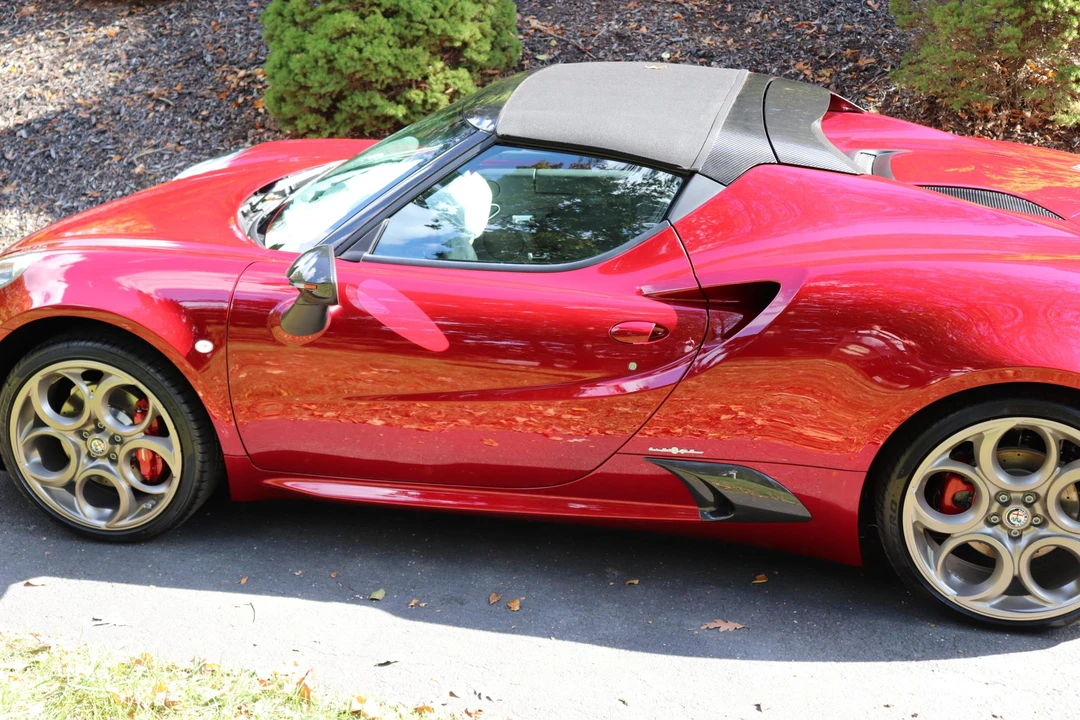2020 Alfa Romeo 4C Spider - Image 12 of 31