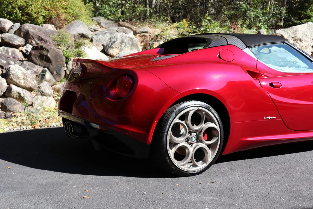 2020 Alfa Romeo 4C Spider - Image 14 of 31