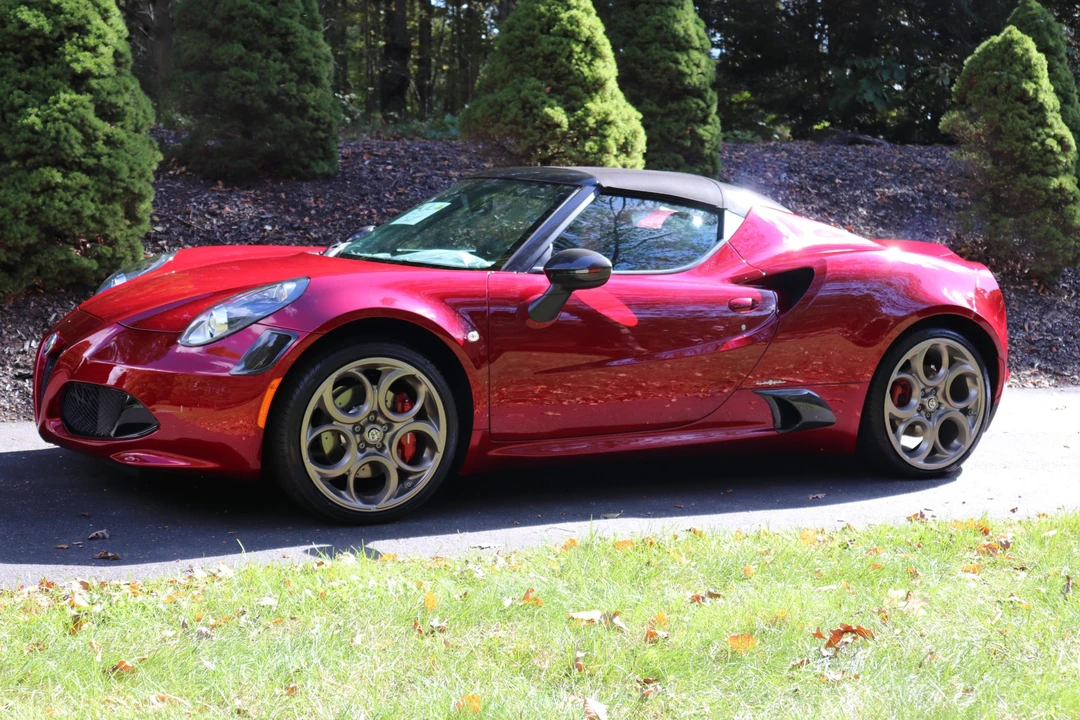 2020 Alfa Romeo 4C Spider - Image 7 of 31