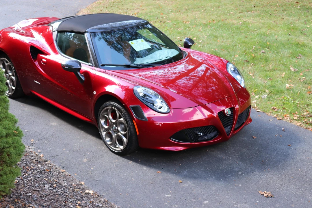 2020 Alfa Romeo 4C Spider - Image 2 of 31