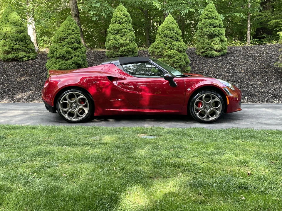 2020 Alfa Romeo 4C Spider - Image 4 of 31